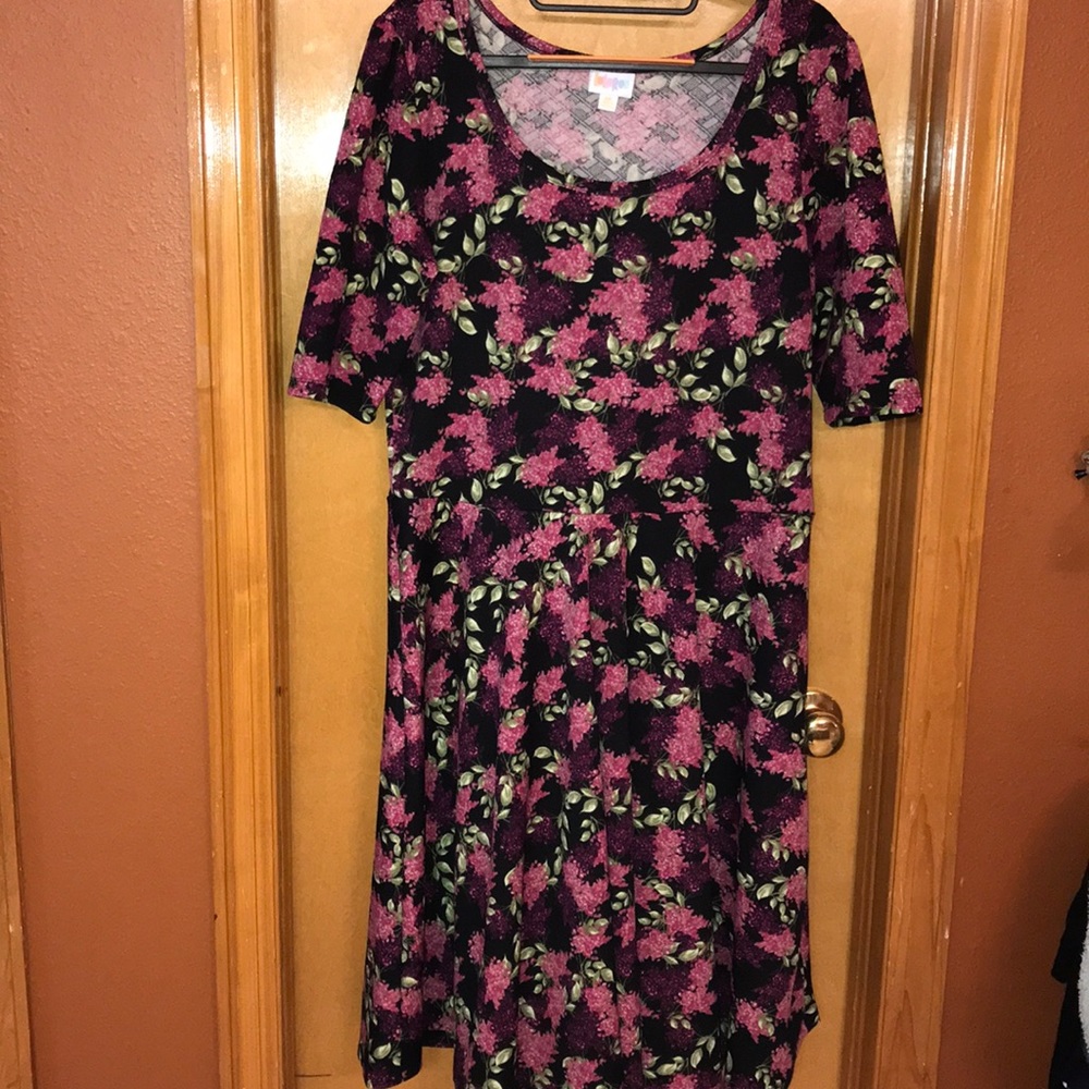 Lularoe Nicole dress